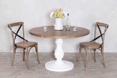 single-pedestal-round-table